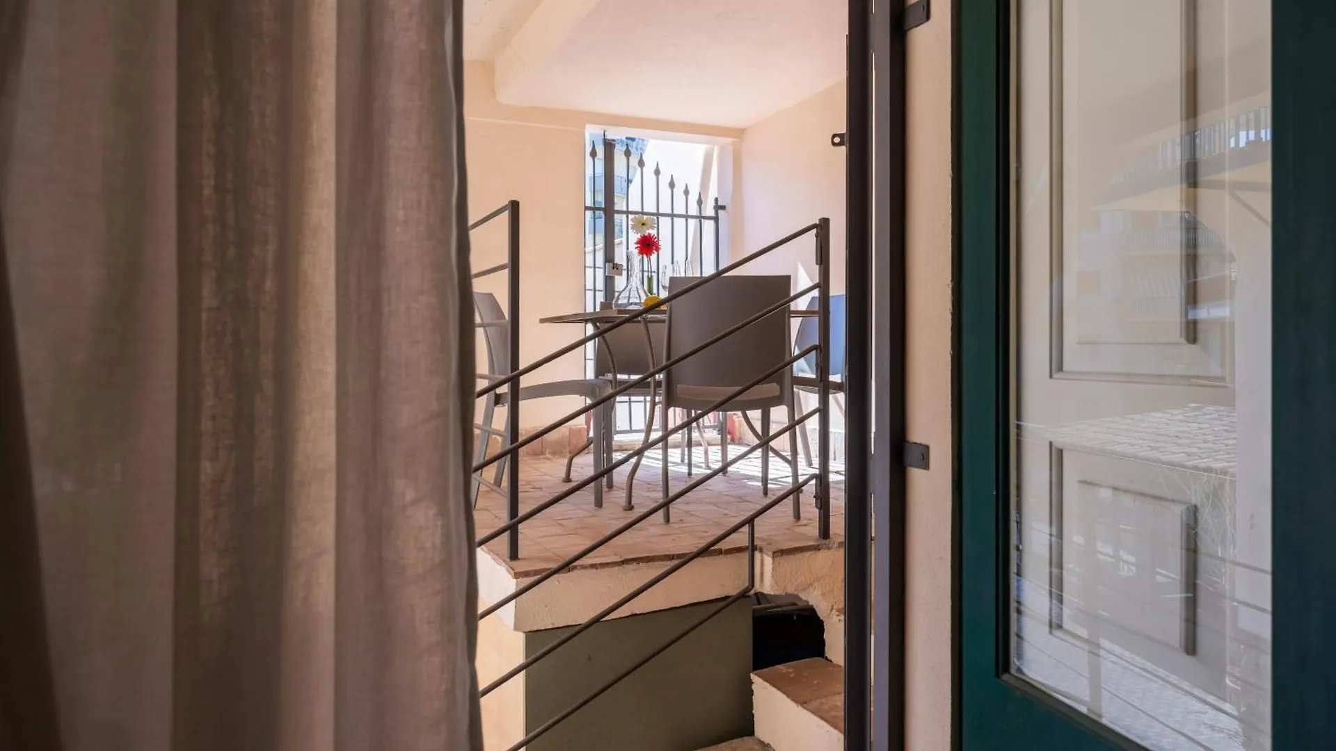 Le Dimore Del Corso Acireale II - Sicily Stay, Fra Catania, Taormina, Il Mare E L'Etna Lägenhet